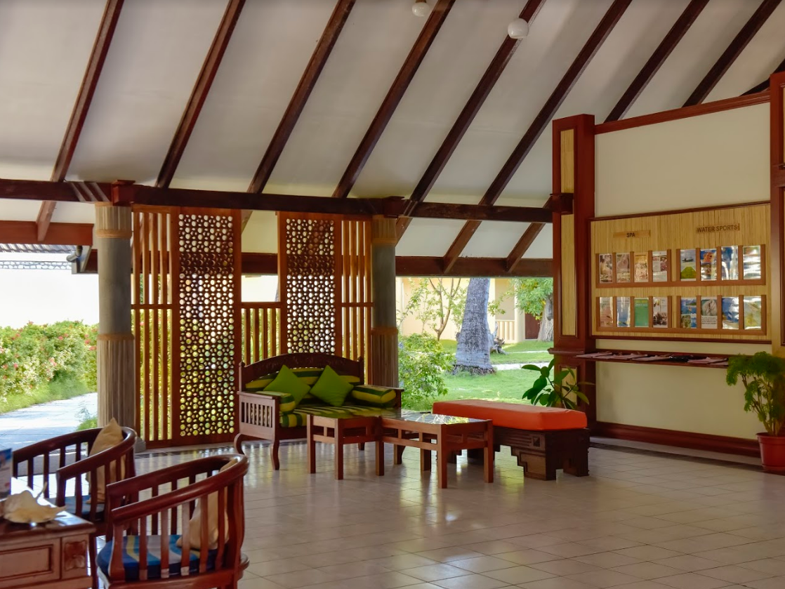 Holiday Island Resort & Spa