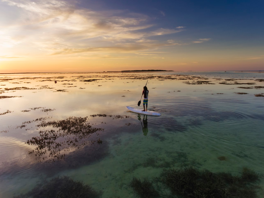 Holiday Island Resort & Spa