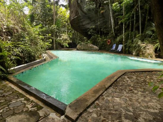 Boulder Garden Resort