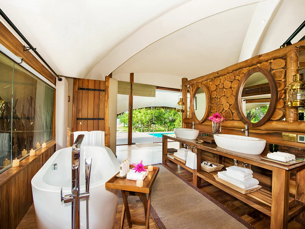 Chena Huts by Uga Escapes