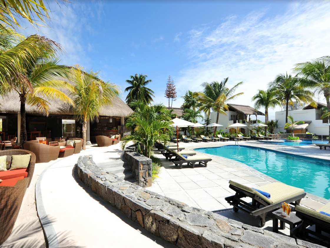 Emeraude Beach Attitude