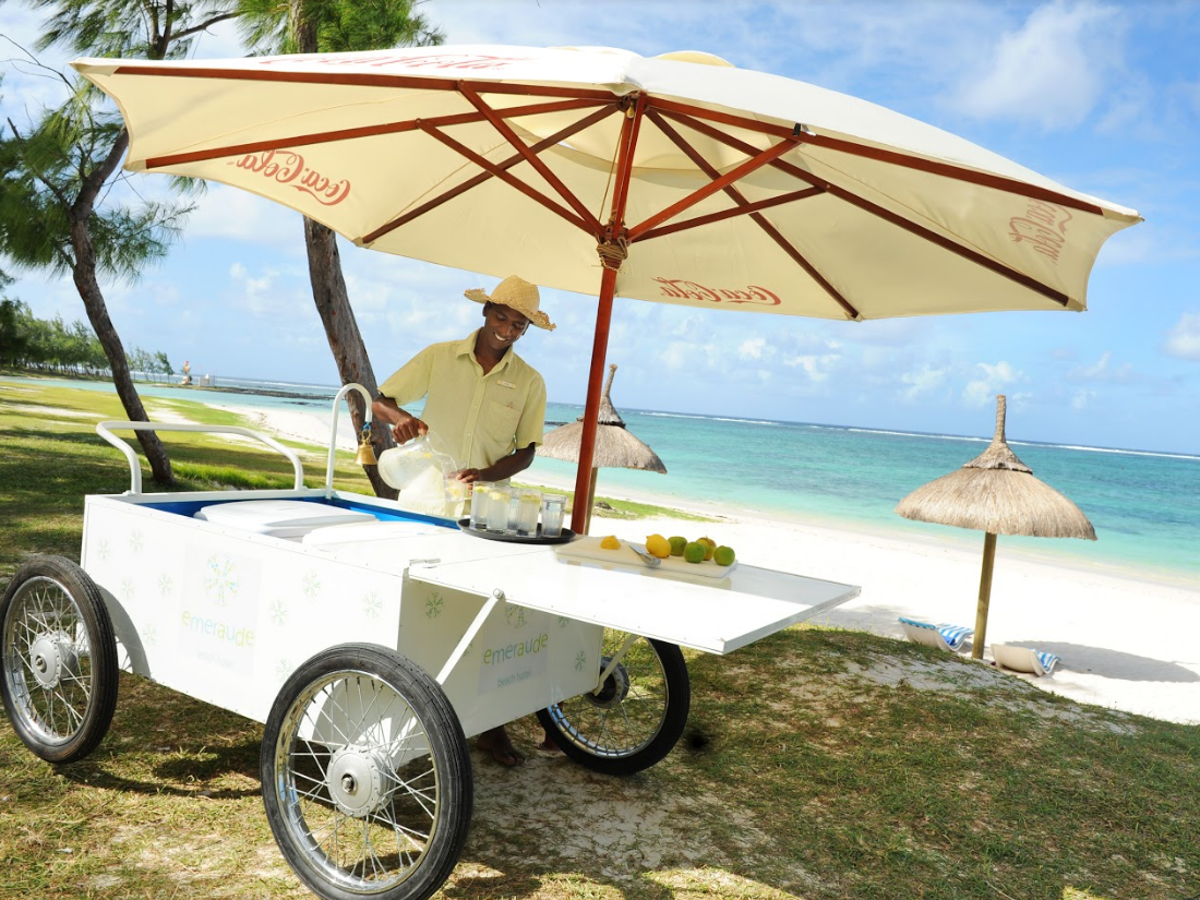 Emeraude Beach Attitude