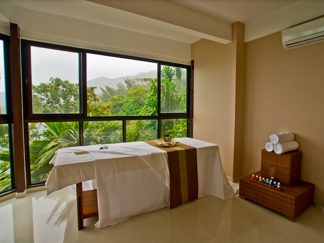 Coco de Mer Hotel & Black Parrot Suites