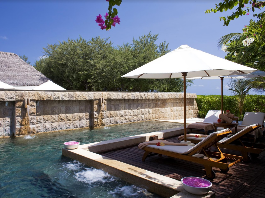 Sheraton Maldives Full Moon Beach & Spa