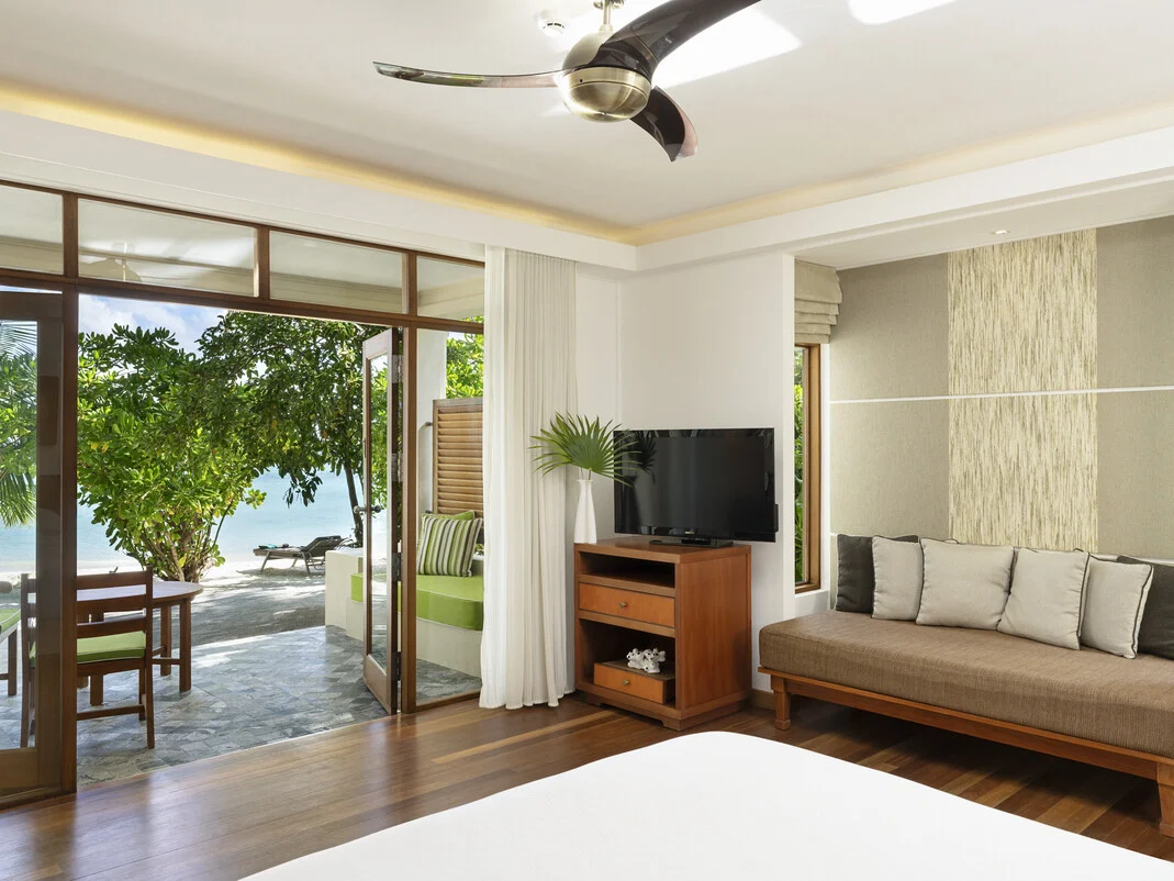 BeachFront Deluxe Bungalow