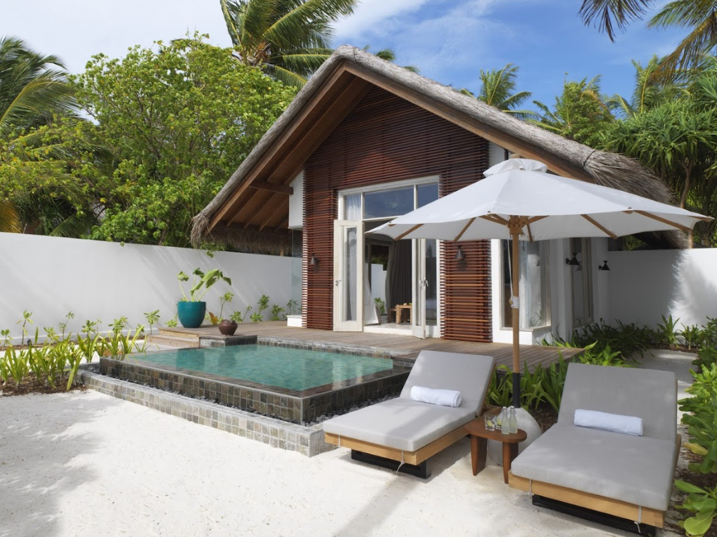 Beach Sunrise Villa With Private Pool