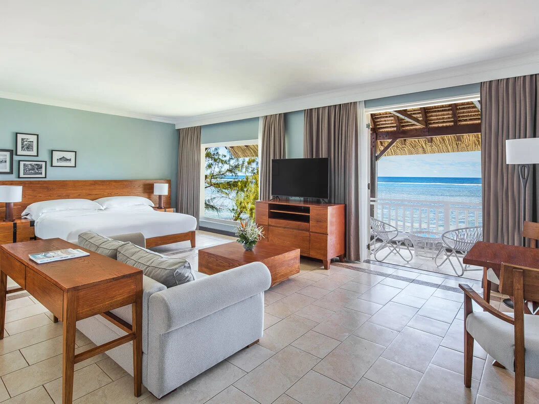 Club Beach Front Junior Suite Upper Floor