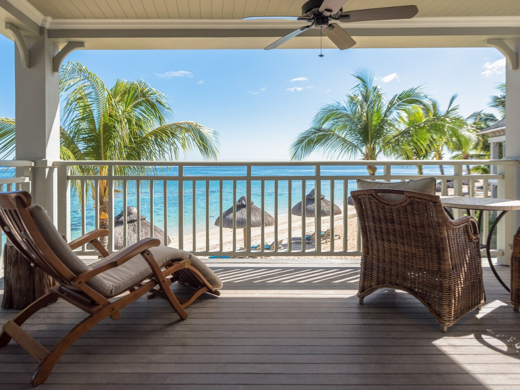 Beachfront Balcony Junior Suite (Upper Floor)