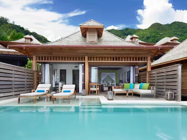 Grand Ocean View Villa with infinity Pool