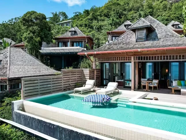 Signature Grand Ocean Pool Villa