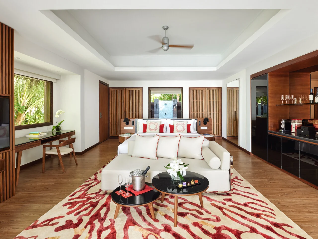 Deluxe Beach Villa