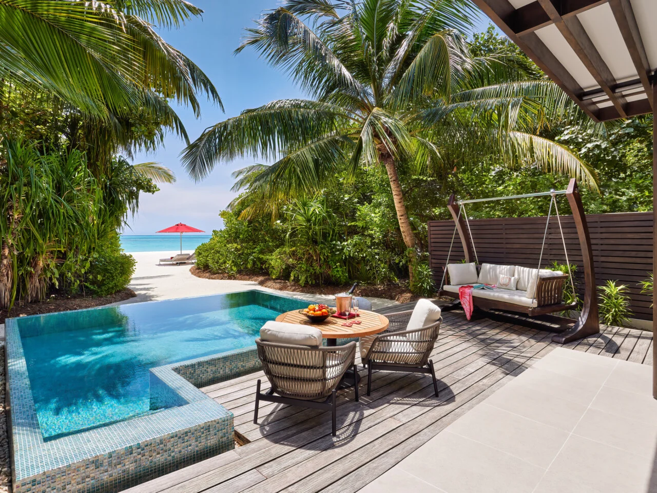 Deluxe Beach Pool Villa