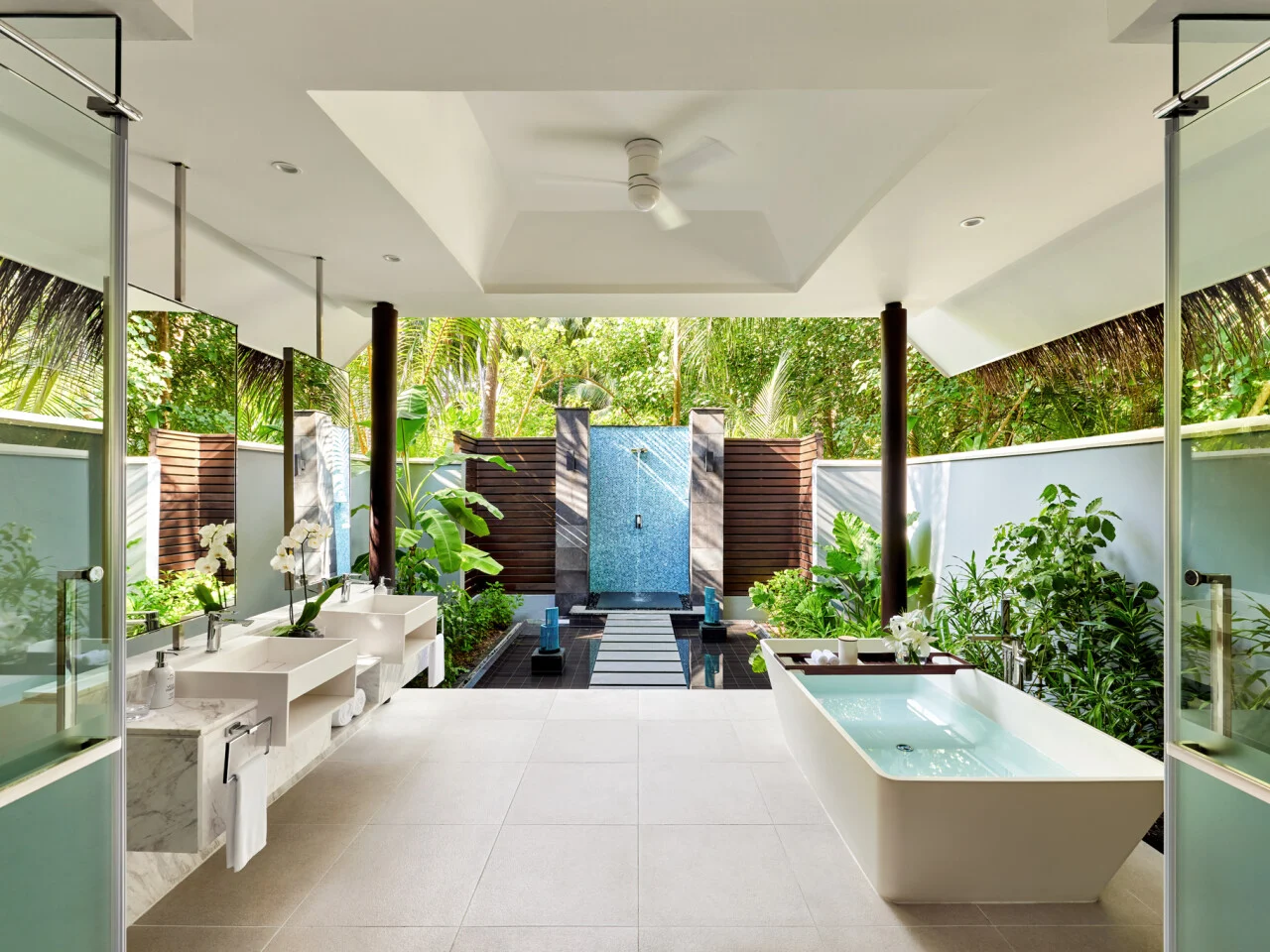 Deluxe Beach Pool Villa