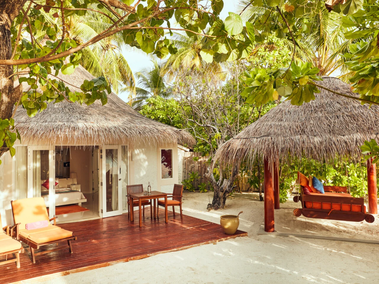 Jacuzzi Deluxe Beach Villa