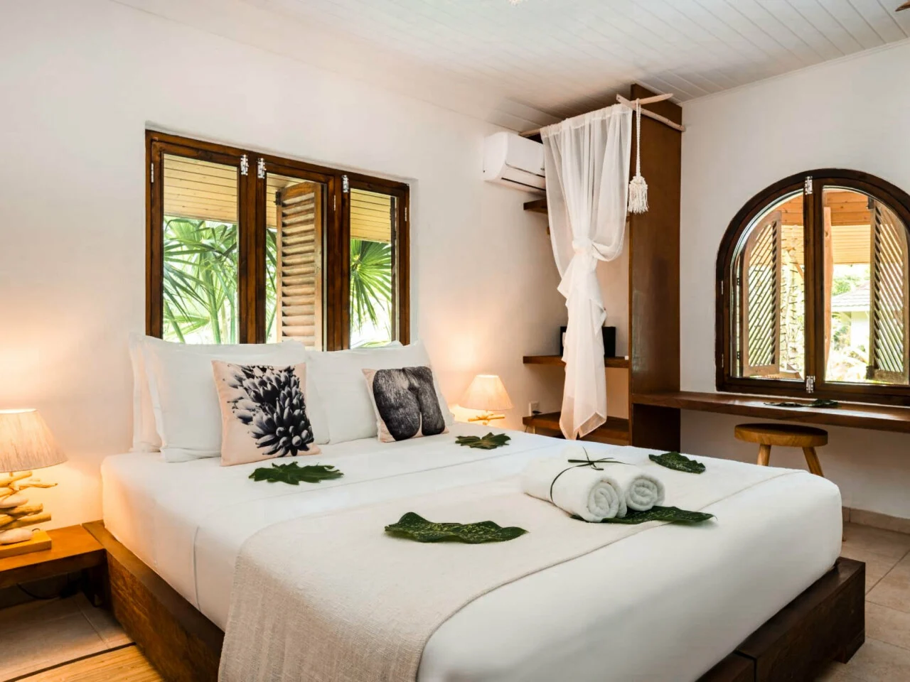 Eden Garden Charm Room