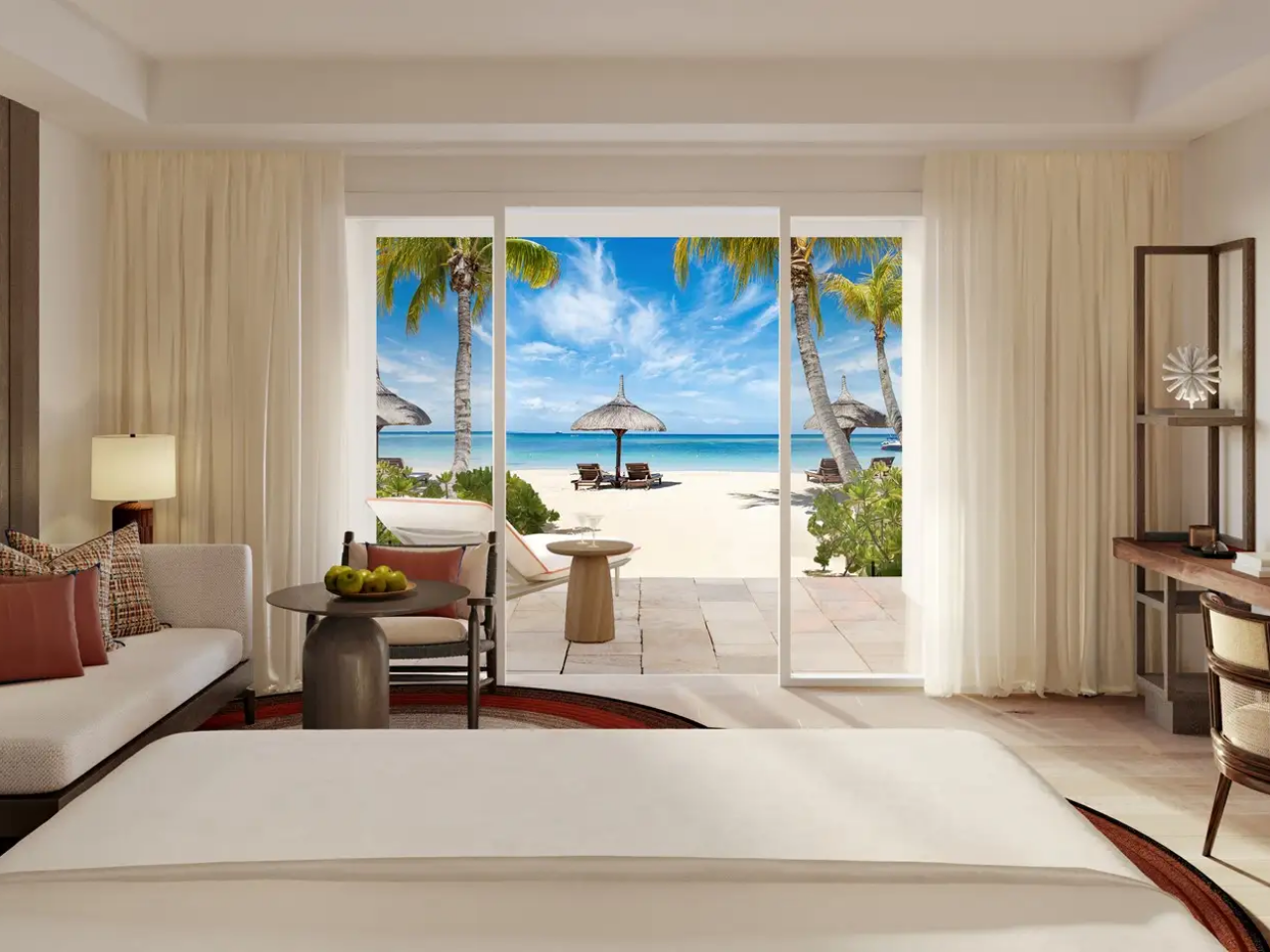 Hibiscus Family Signature Beachfront Suite