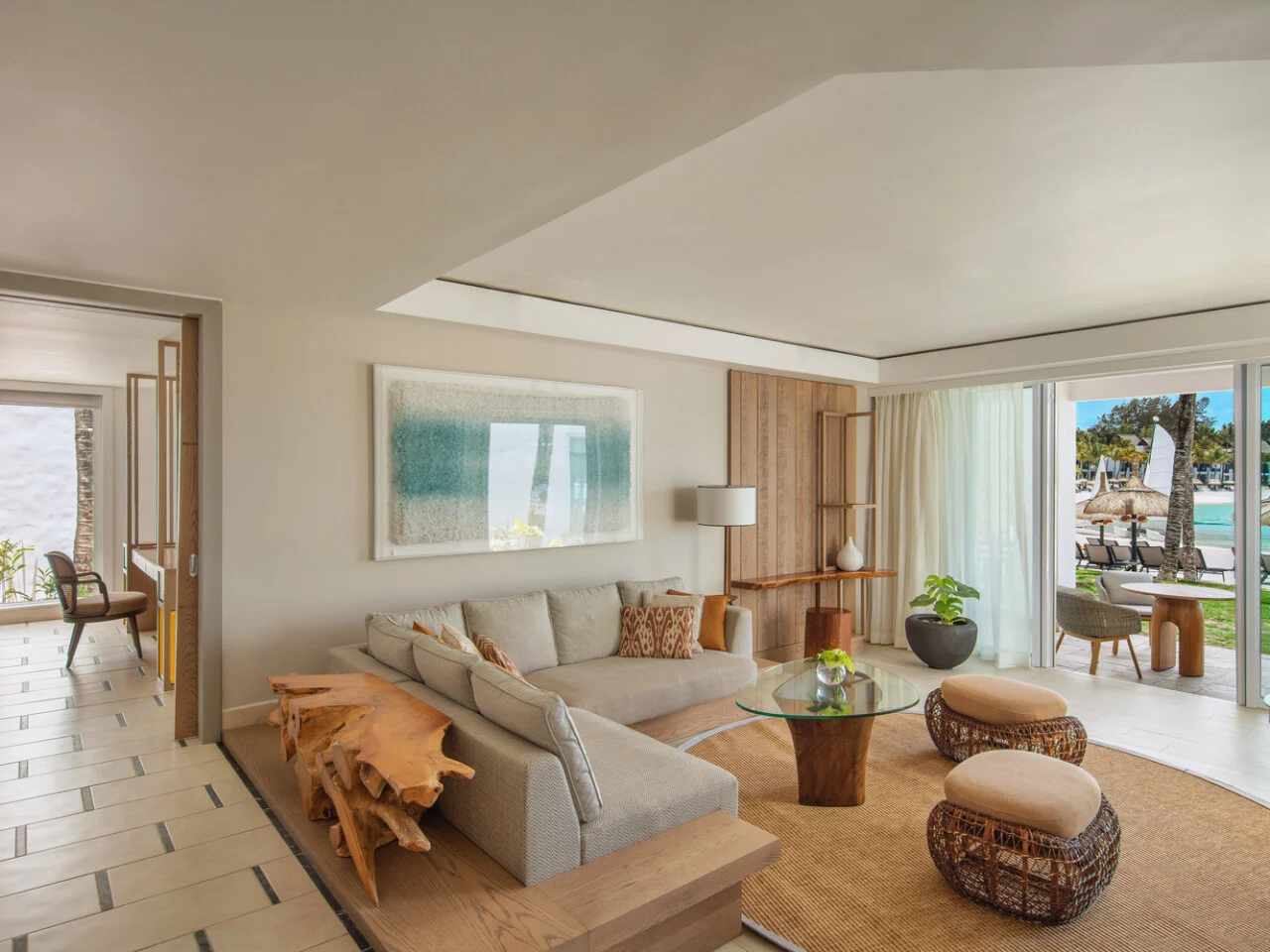 Hibiscus Family Signature Beachfront Suite