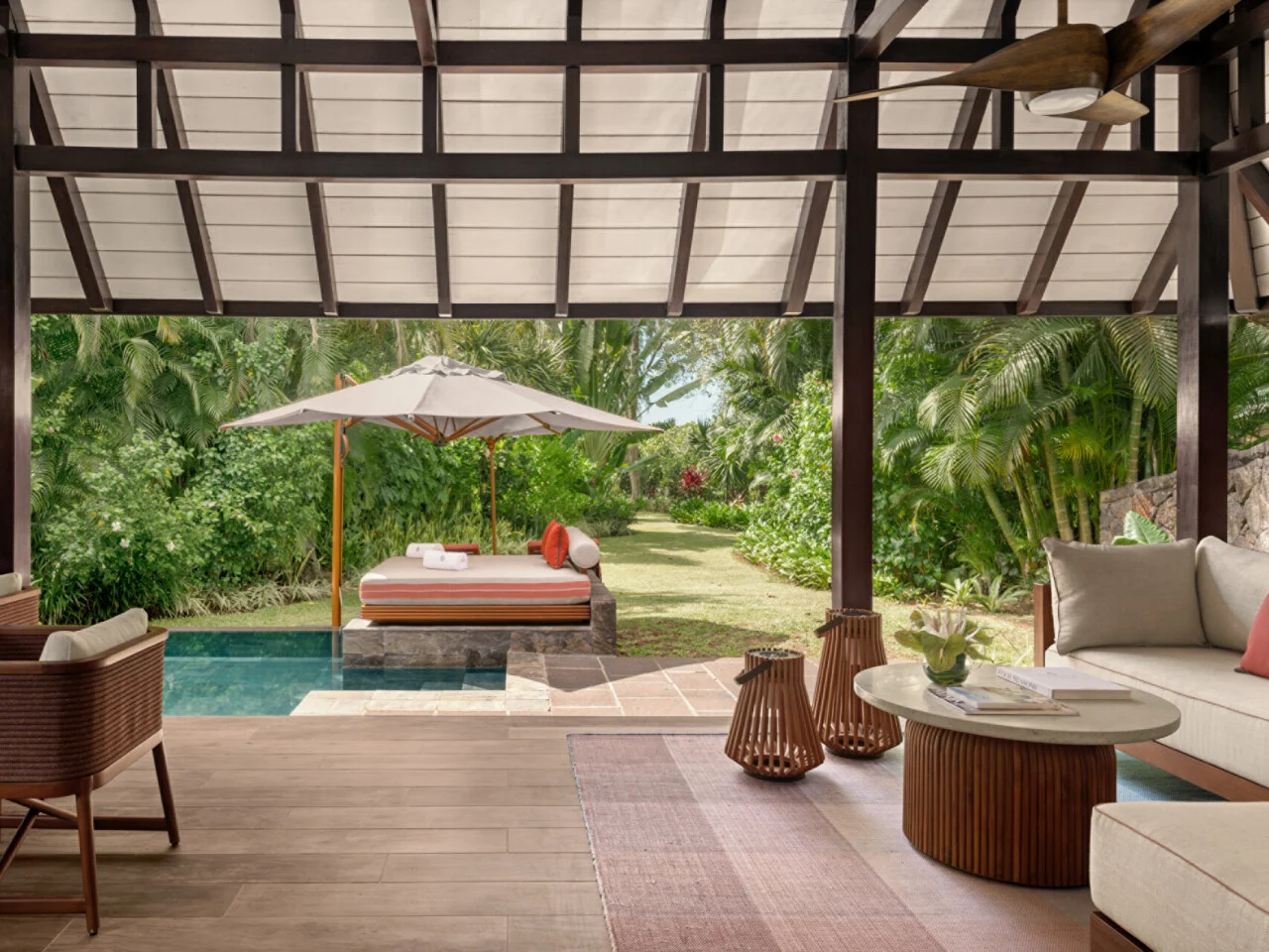 Island Garden Pool Villa
