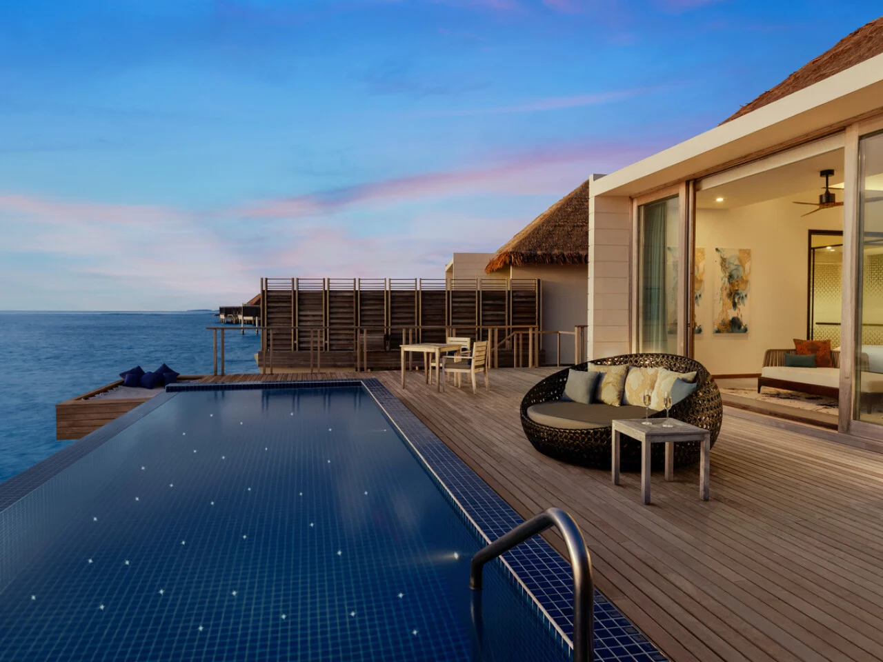Overwater Villa - Pool & Sunset View