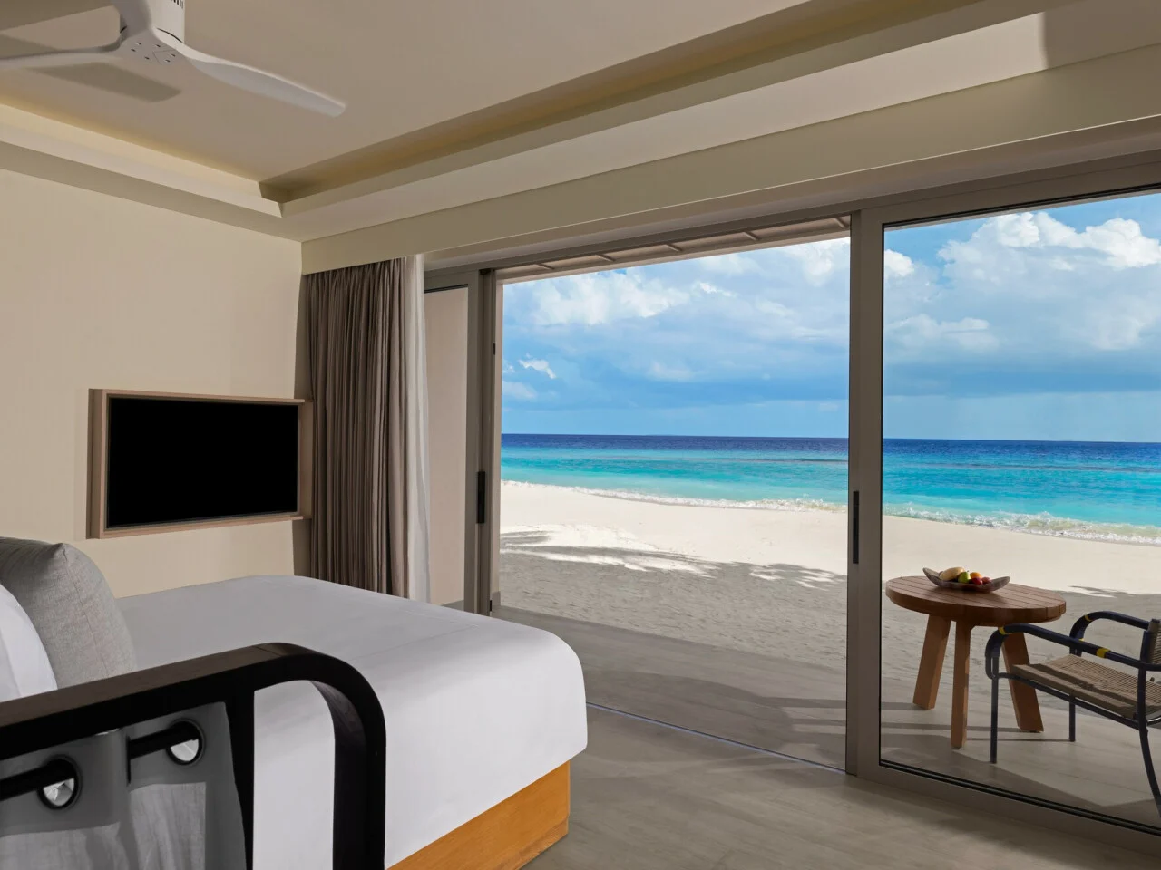 Premium Beachfront View Room