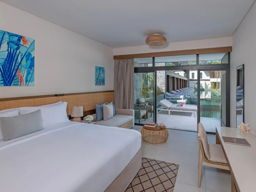 Premium Lagoon Access Room