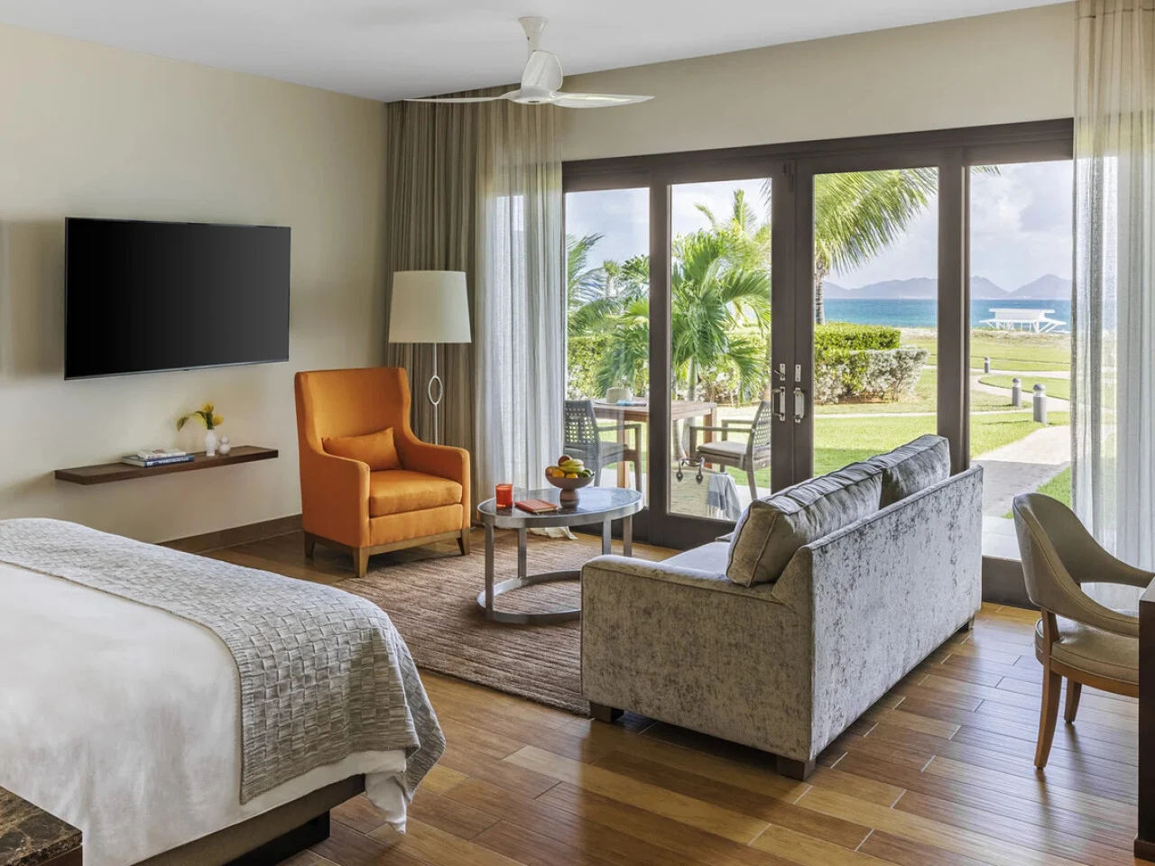 Oceanfront Junior Suite at Merrywing Bay