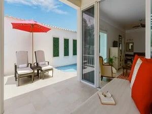 Anthurium Pool Suites