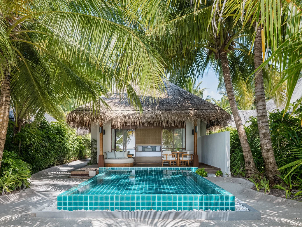 Deluxe Beach Bungalow With Pool