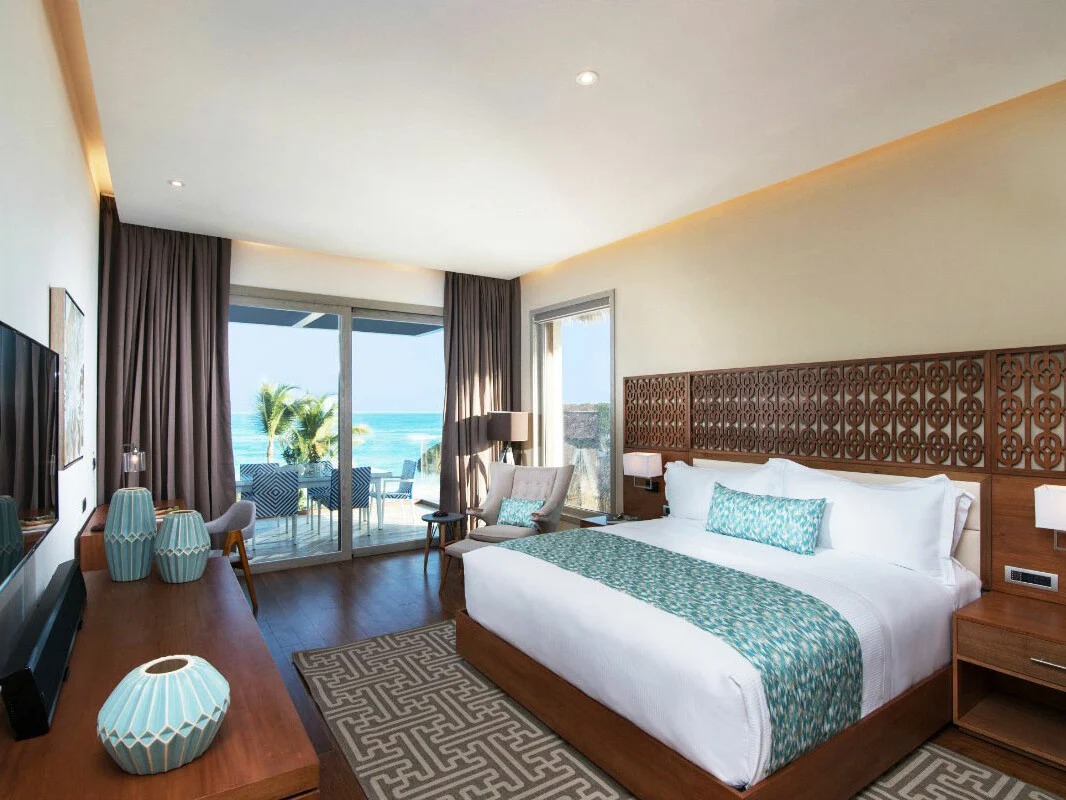 Deluxe Beachfront Room