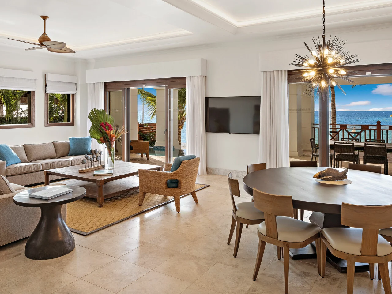 3 Bedroom Premium Suite Ocean Front w/Pool