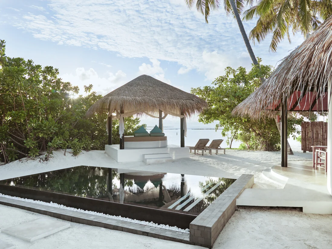 Family Deluxe Beach Villa With Pool