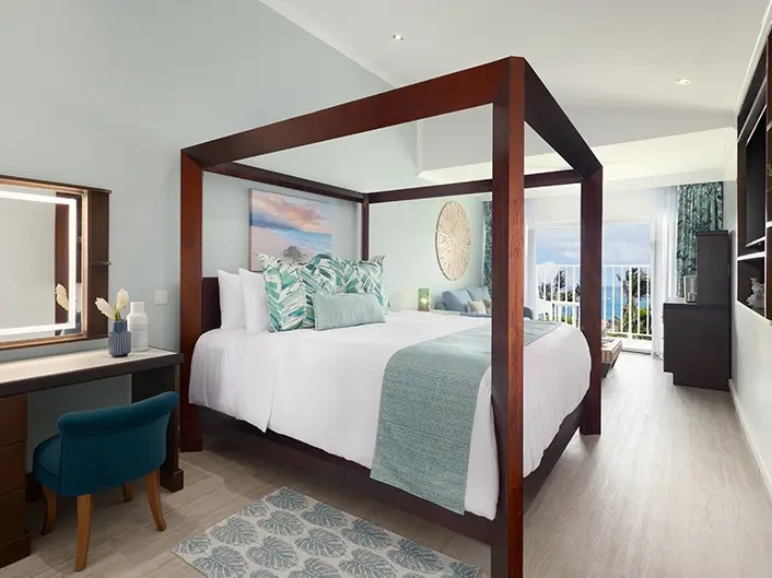 Concierge JR. Suite Club Level Ocean View