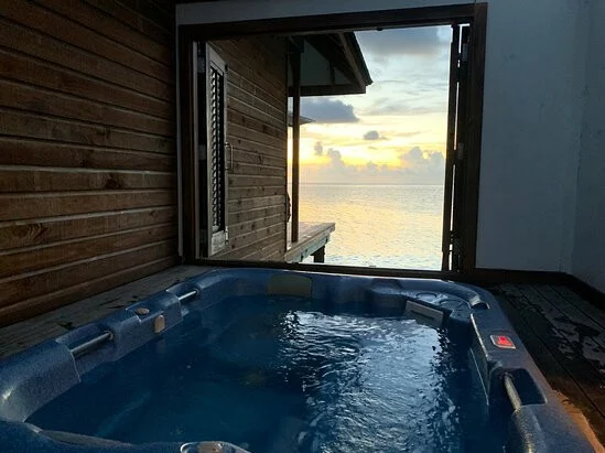 Ocean Jacuzzi Villa