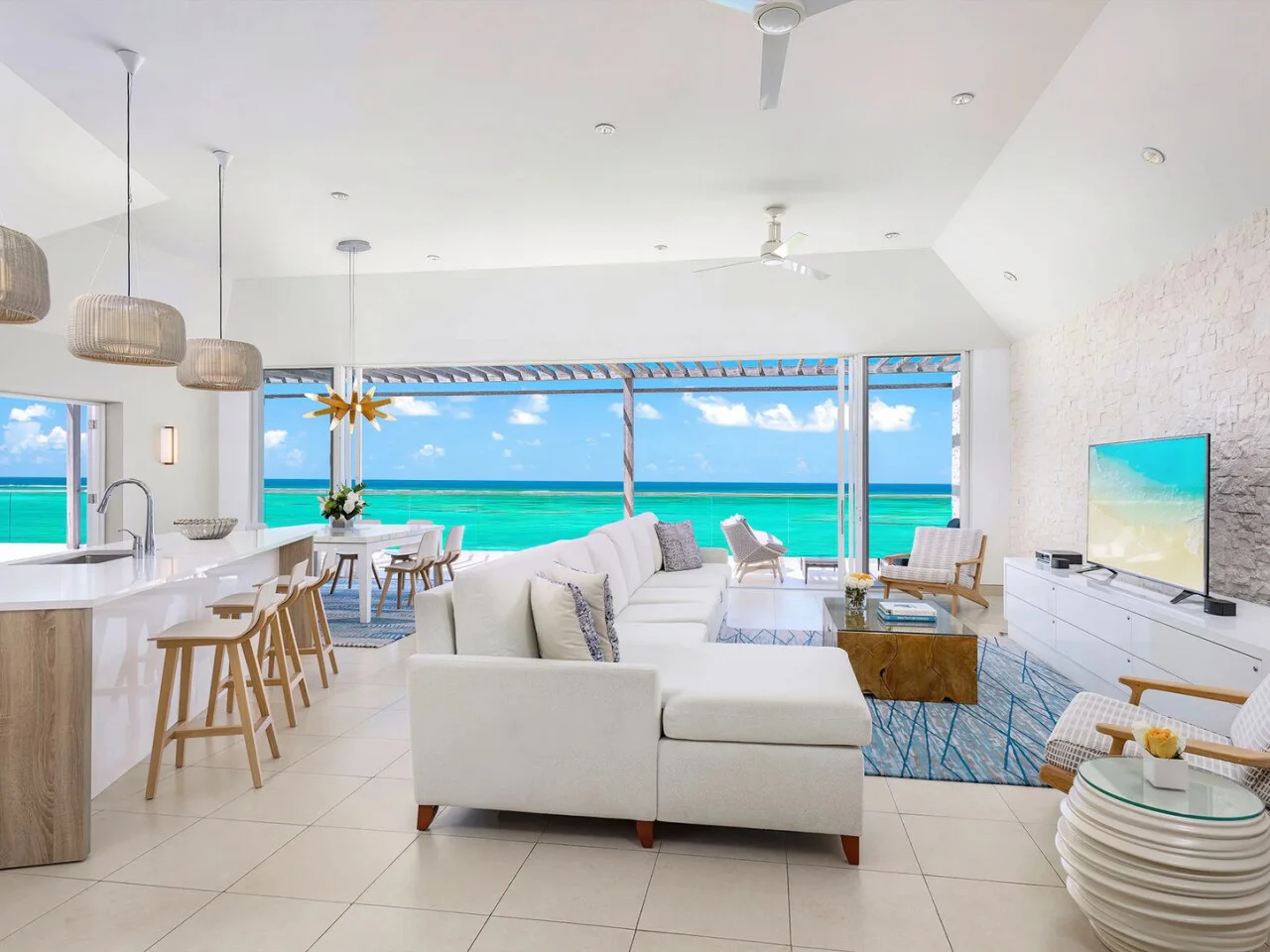 Oceanfront Penthouse Suite