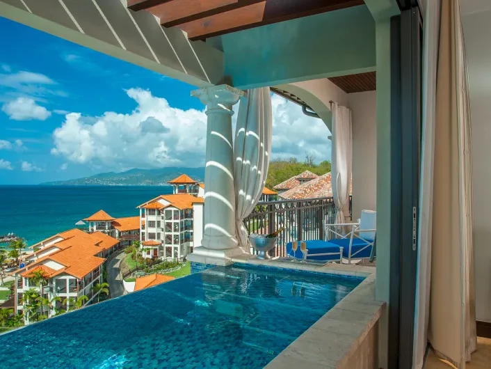 Italian Oceanview PH. 1 Br. SkyPool Butler Suite w/Balcony Tranquility Soaking Tub