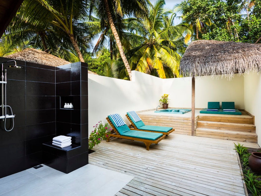 Jacuzzi Beach Villa