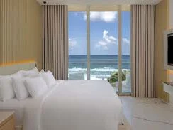 One Bedroom Suite Panoramic Ocean View