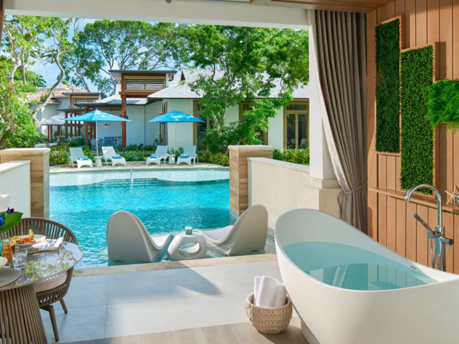 South Seas Hideaway Crystal Lagoon Swim-up Oversized Butler Suite with Patio Tranquility Soaking Tub