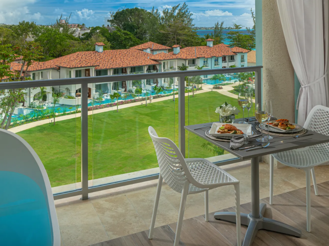 Royal Seaside Penthouse Oceanview Crystal Lagoon Club Level Barbados Suite w/ Balcony Tranquility Soaking Tub