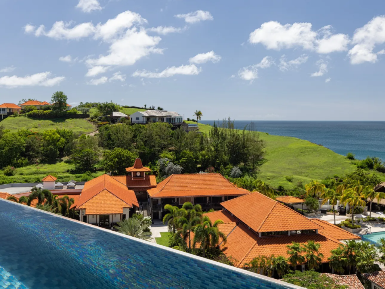 Italian Oceanview 1 Br. SkyPool Butler Suite w/Balcony Tranquility Soaking Tub