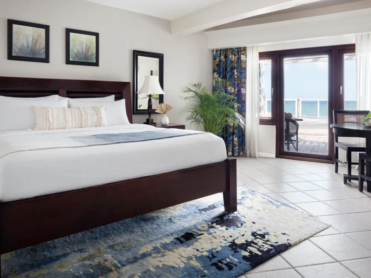 FRENCH VILLAGE OCEANFRONT ONE  BEDROOM CONCIERGE SUITE