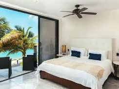 Three Bedroom Beach Front - Beachcomber