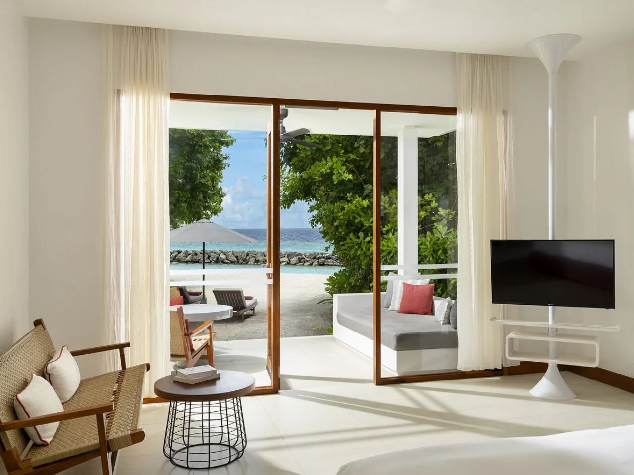 Deluxe Beach Bungalow