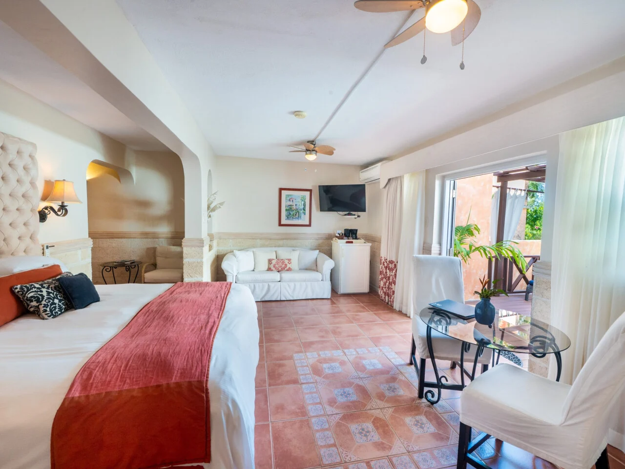 Garden Jr. Suite  with Whirlpool