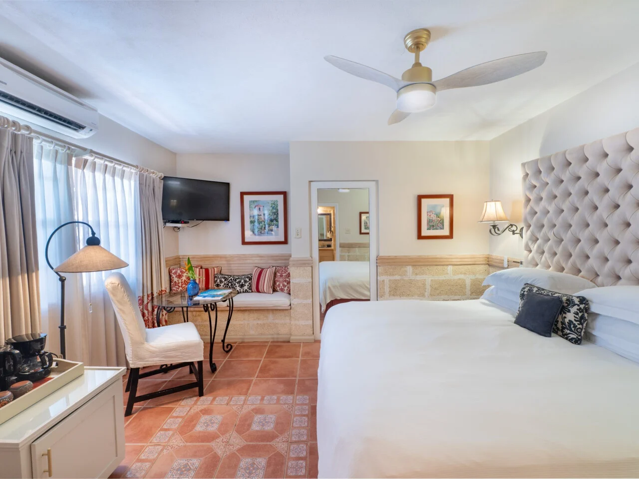 Garden Room with Sitting Pool