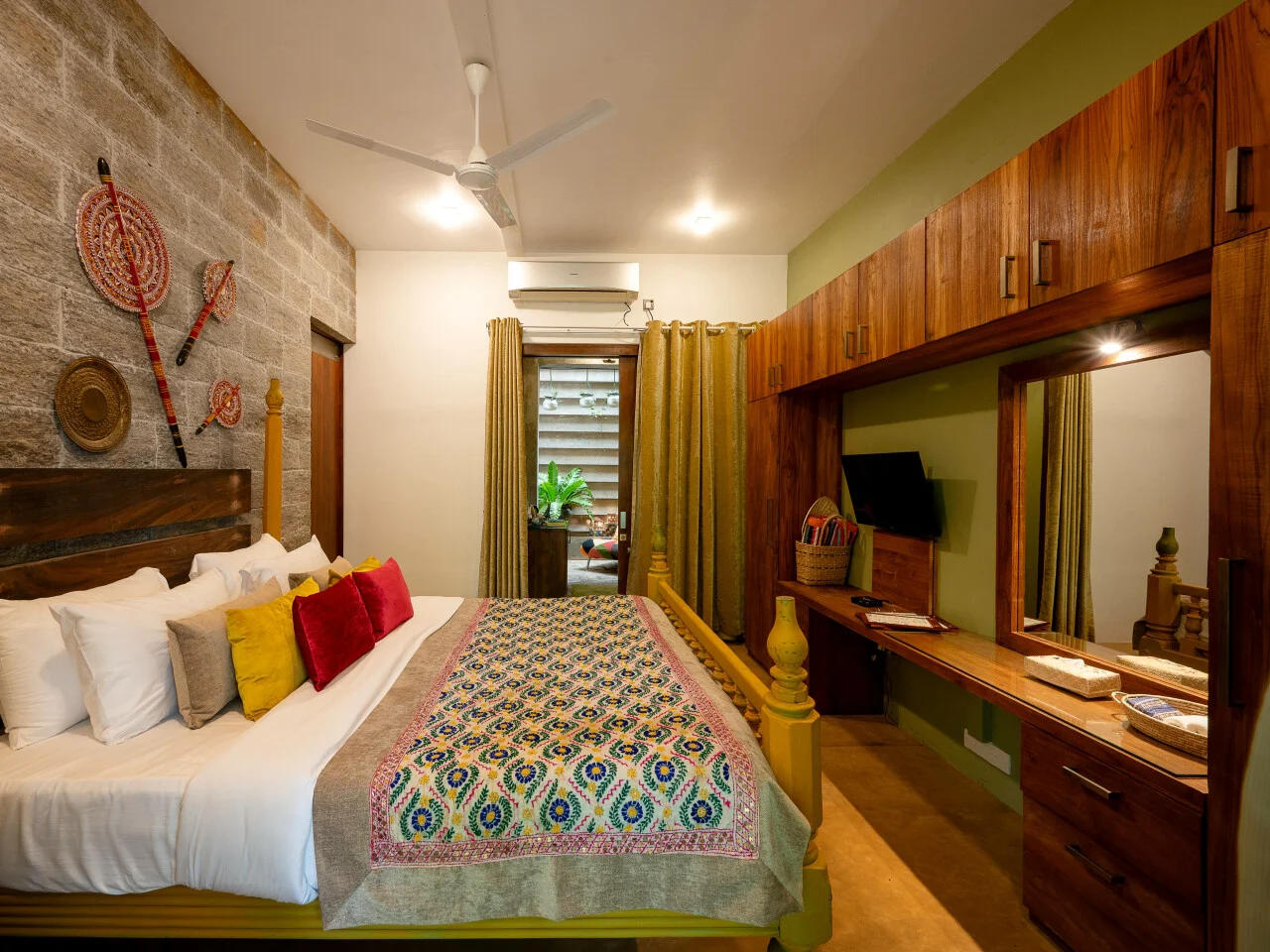 Tulua Room