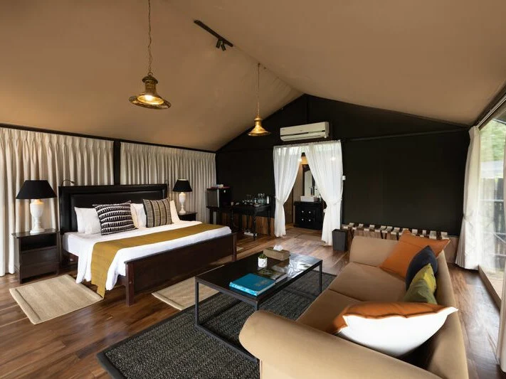 Leopard Trails Pool Suites