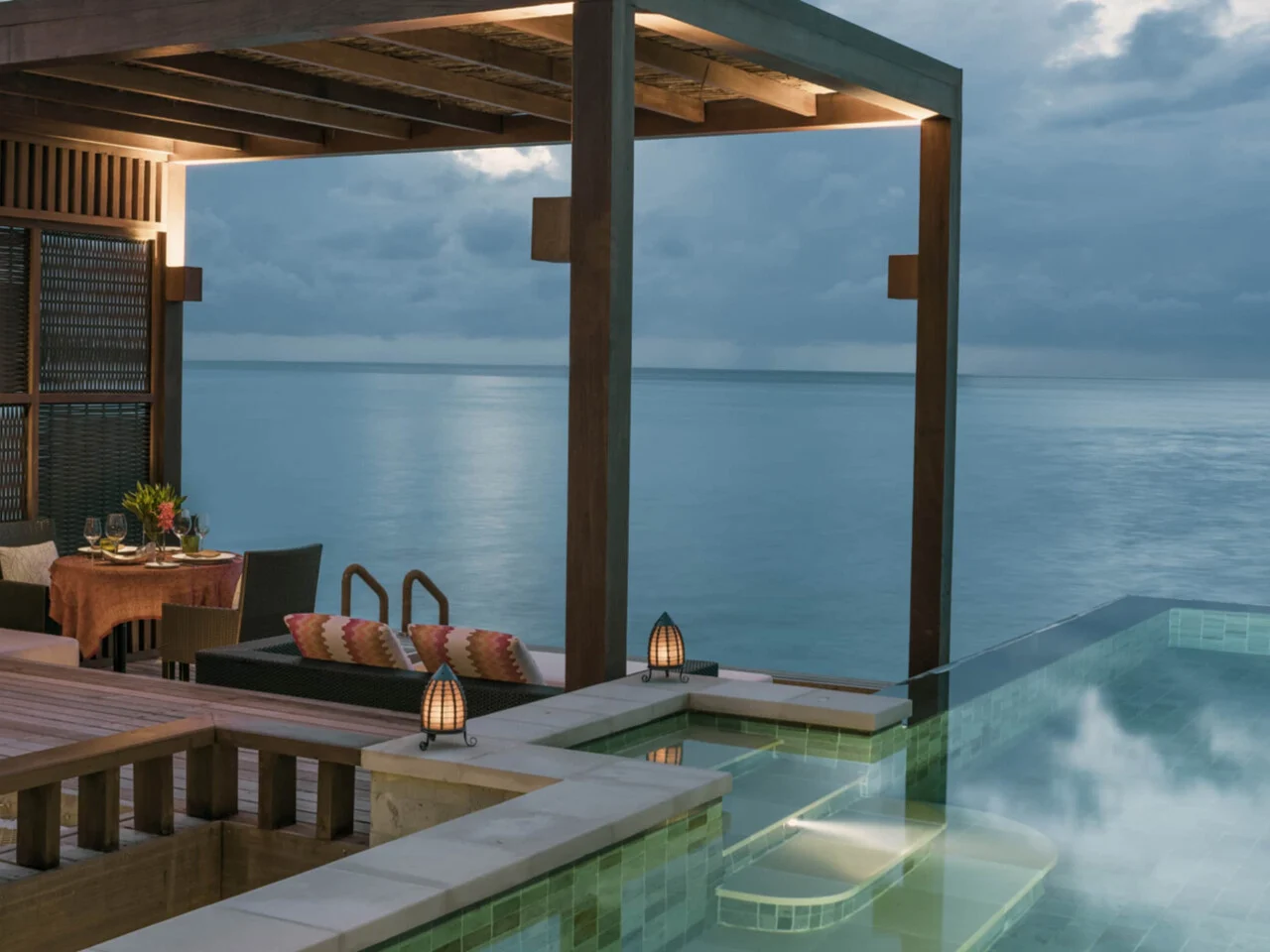 Sunset Water Villa With Pool