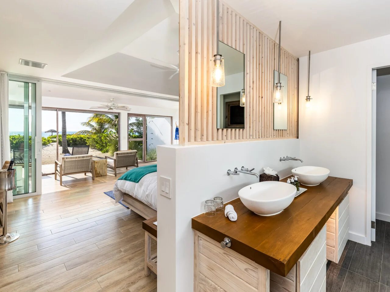 Beachfront Junior Suite