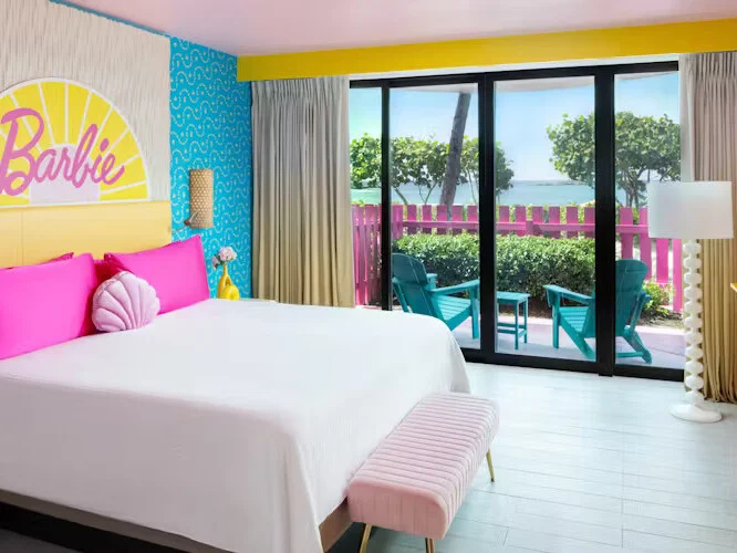 Coral 1-Bedroom Barbie Suite